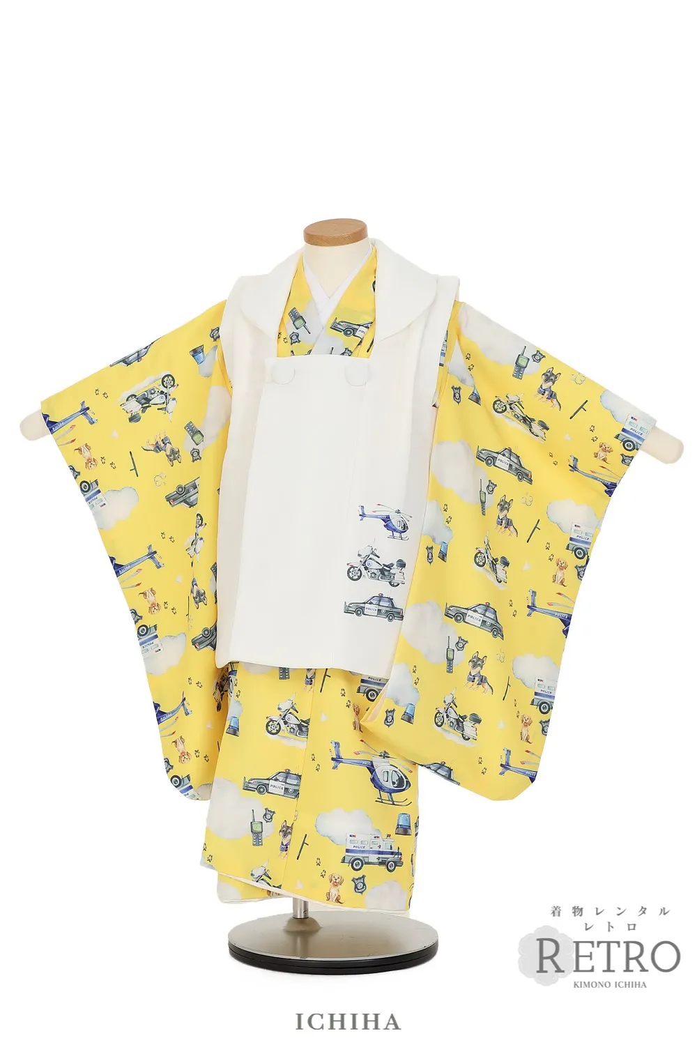 3歳男の子のお被布七五三宅配レンタル。七五三レンタル『警察車両